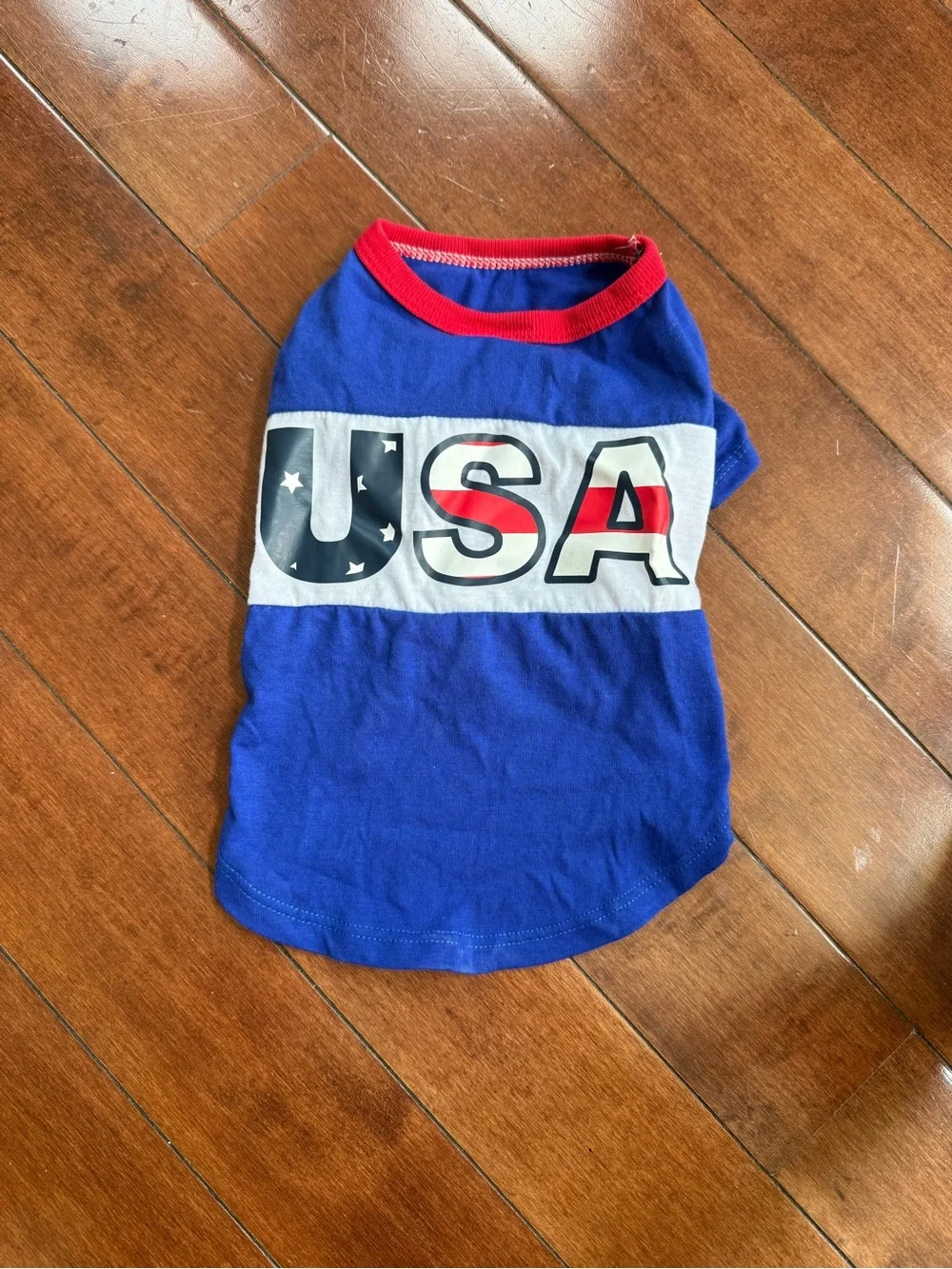 Michaels USA Blue Red & White Patriotic Dog T-Shirt, size Small